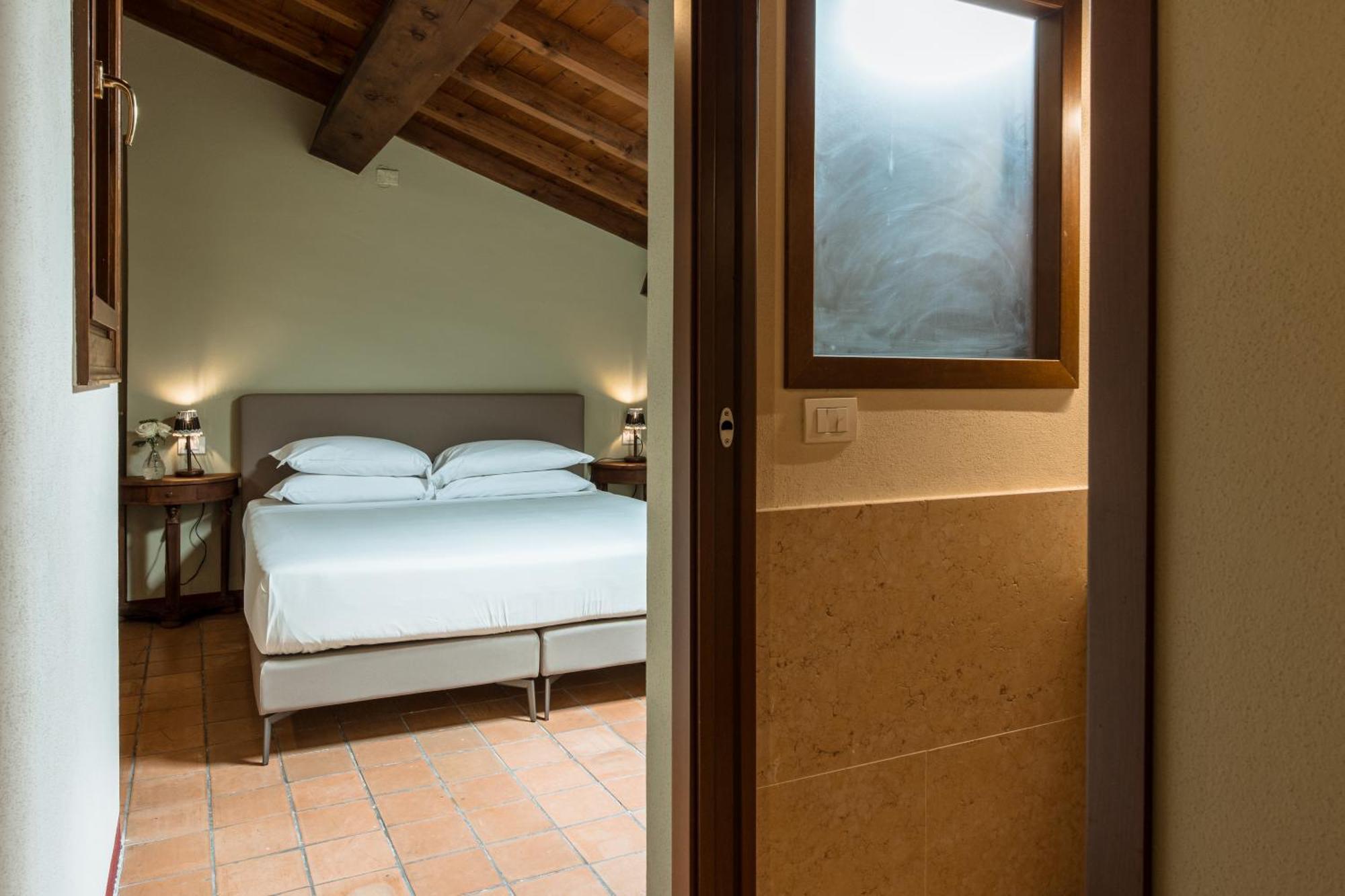 Osteria Luxury Apartments Πεσκιέρα ντελ Γκάρντα Εξωτερικό φωτογραφία